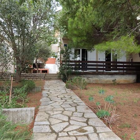 Danica Holiday House Цезарица Екстериор снимка